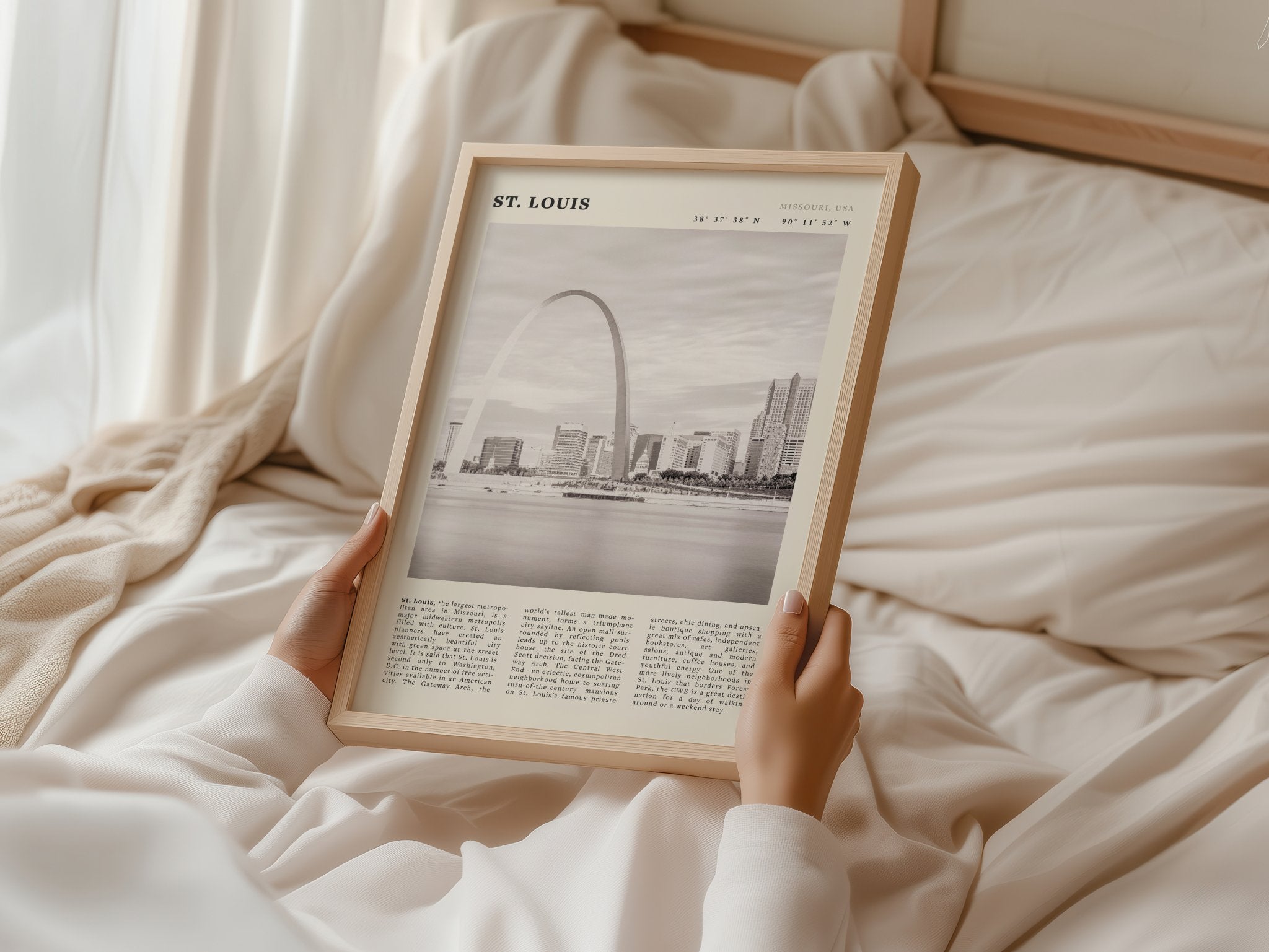 St. Louis Poster | Black & White Gateway Arch Wall Art | Missouri Travel Print - Evergreen Posters